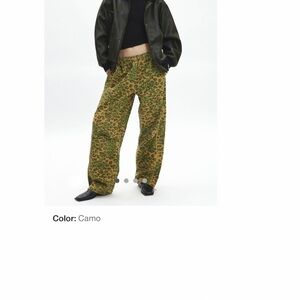 Urban BDG-Leopard Camo Track Pants !